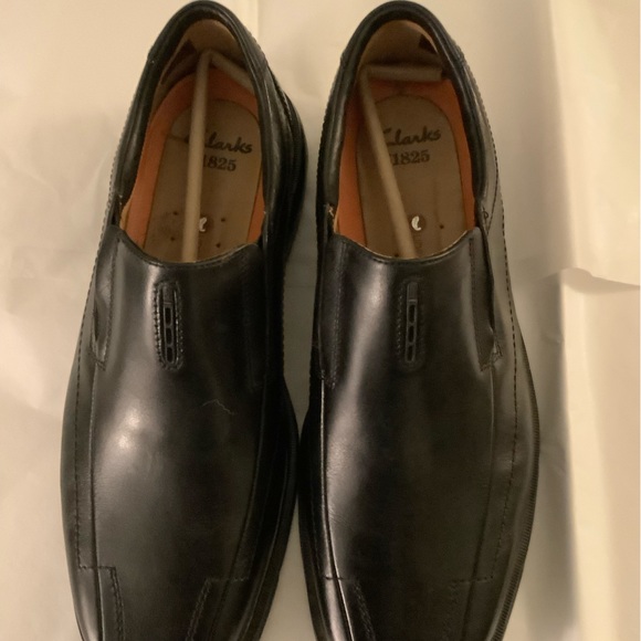 CLARKS Mens Dress Shoes - Picture 1 of 4